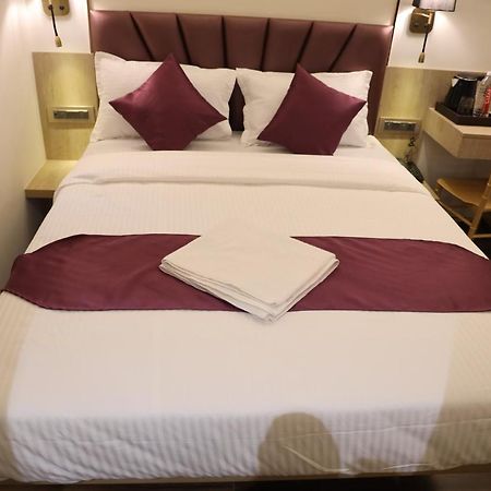 Hotel Vishal Hall Bombaj Zewnętrze zdjęcie
