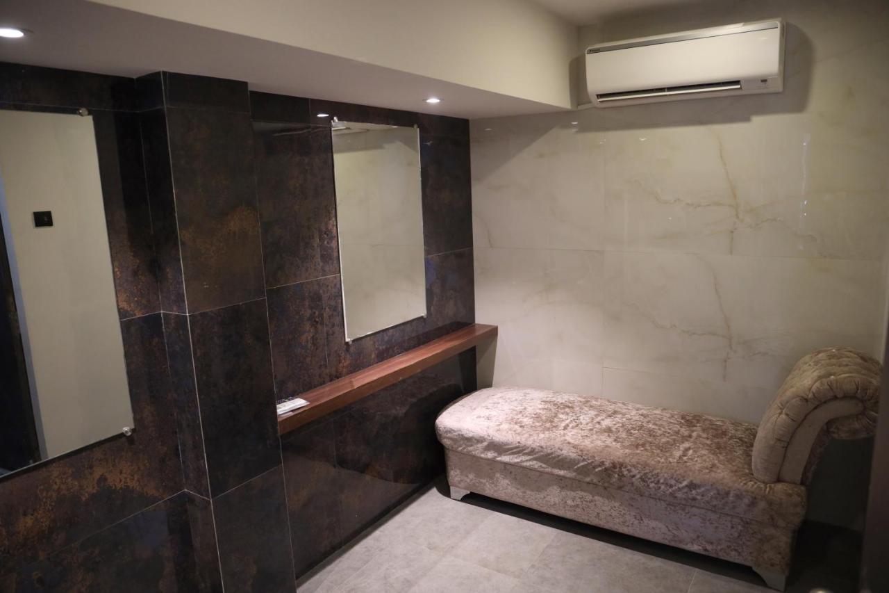 Hotel Vishal Hall Bombaj Zewnętrze zdjęcie