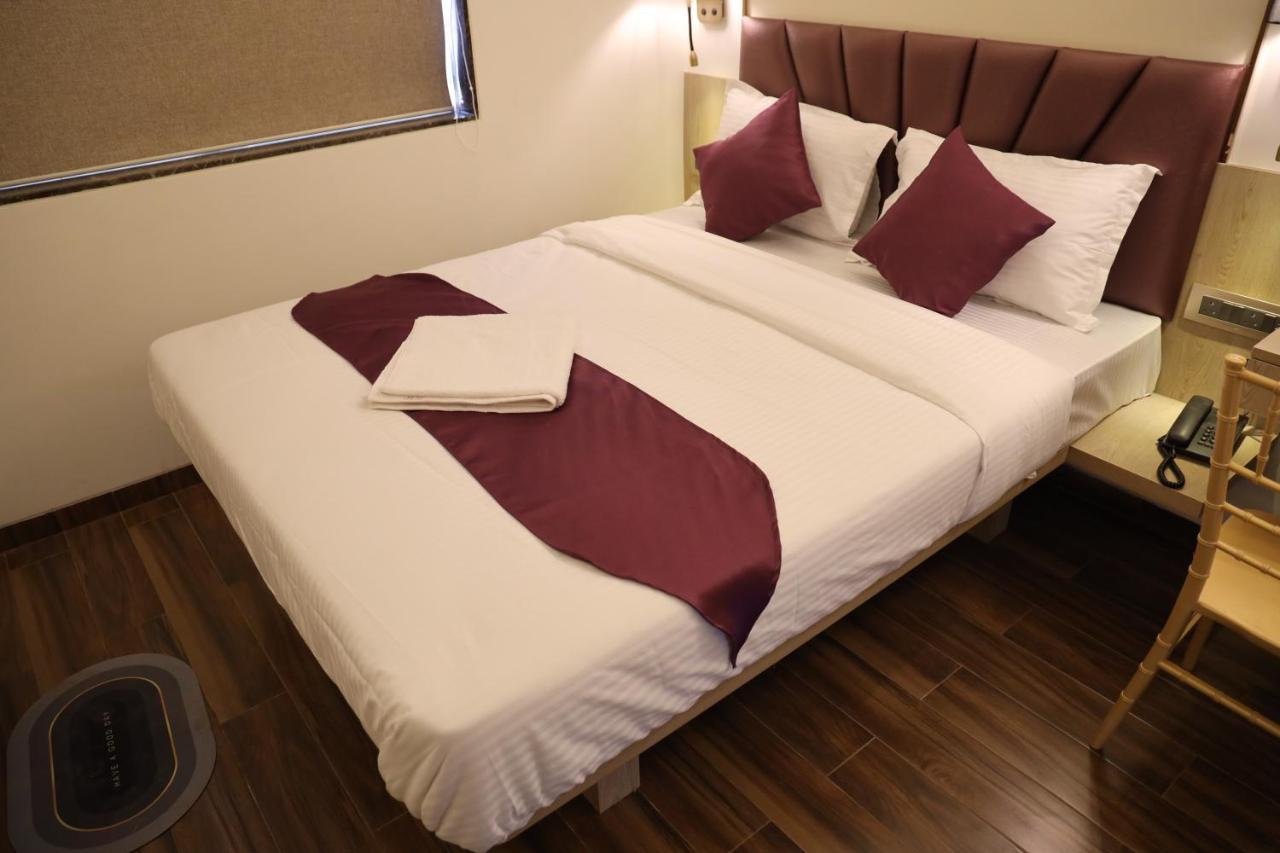 Hotel Vishal Hall Bombaj Zewnętrze zdjęcie