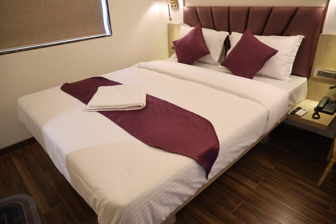 Hotel Vishal Hall Bombaj Zewnętrze zdjęcie