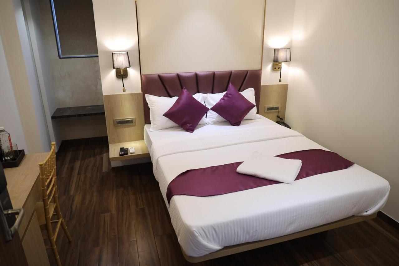 Hotel Vishal Hall Bombaj Zewnętrze zdjęcie