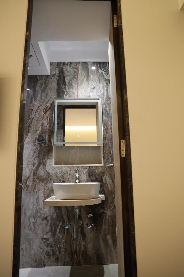 Hotel Vishal Hall Bombaj Zewnętrze zdjęcie