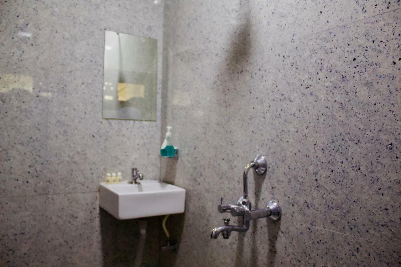 Hotel Vishal Hall Bombaj Zewnętrze zdjęcie